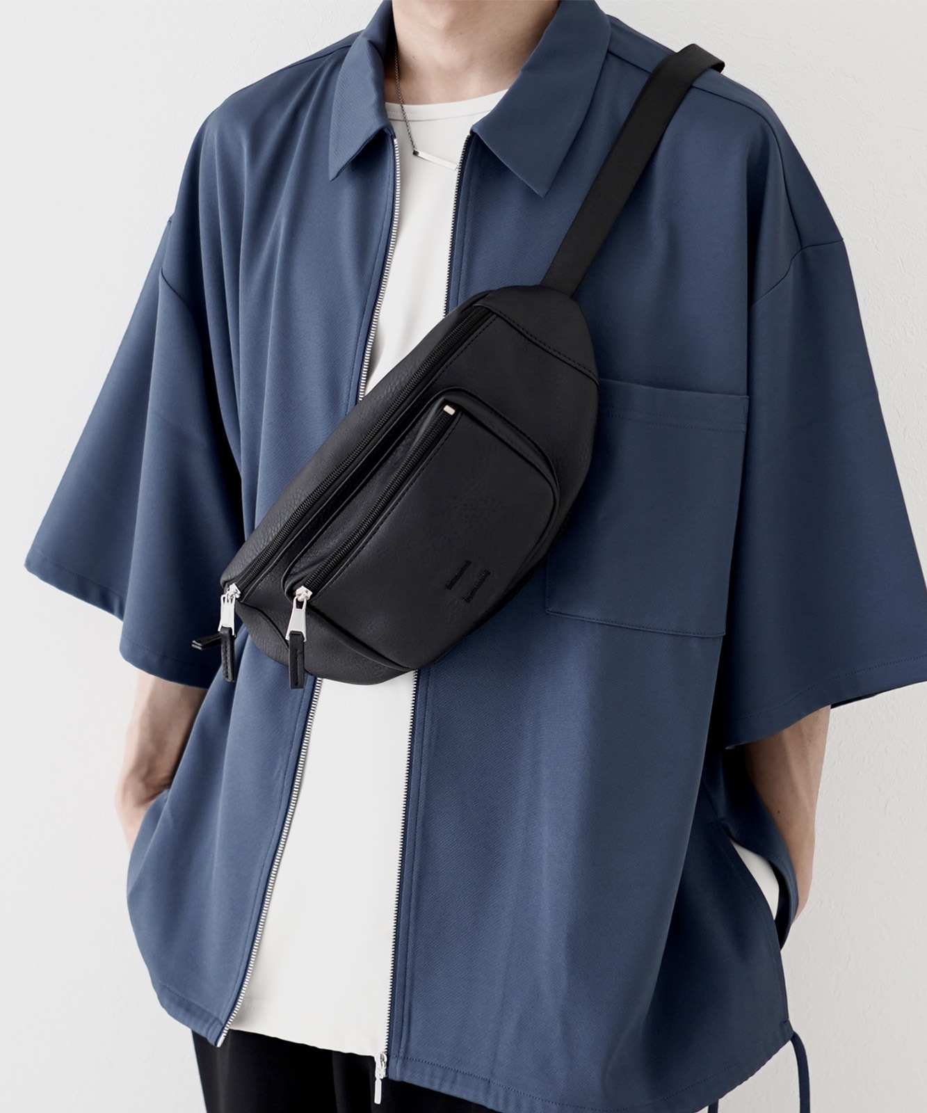 Rename フェイクレザー 刺繍デザイン ウエストバッグ ボディバッグ