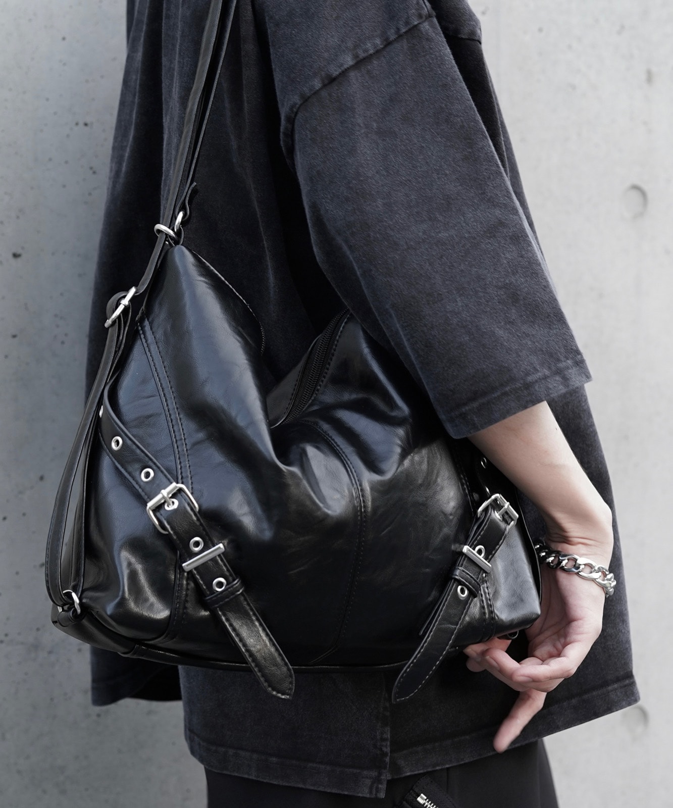 【 DEVICE × ユウコラボ 】 Rename ベルトバックル マルチWAYデザイン ショルダーバッグ バックパック メンズ レディース