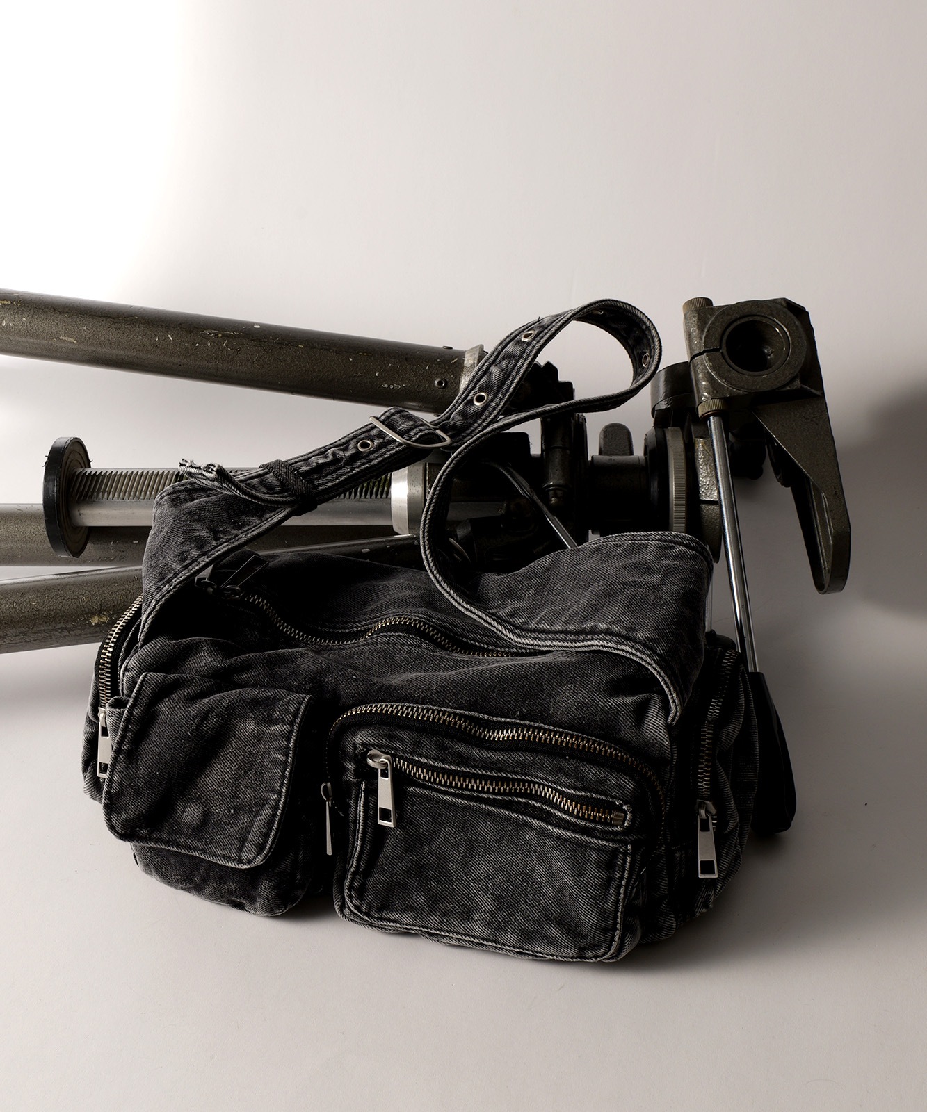 【 DEVICE 】 ヴィンテージ ウォッシュ デニム ショルダーバッグ メンズ レディース ユニセックス DSD25072