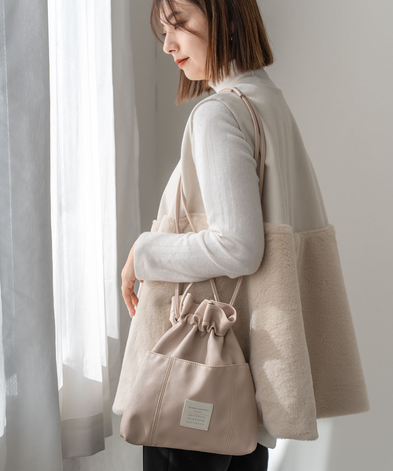 Rename カジュアルデザイン オリジナルタグ 巾着ショルダーバッグ