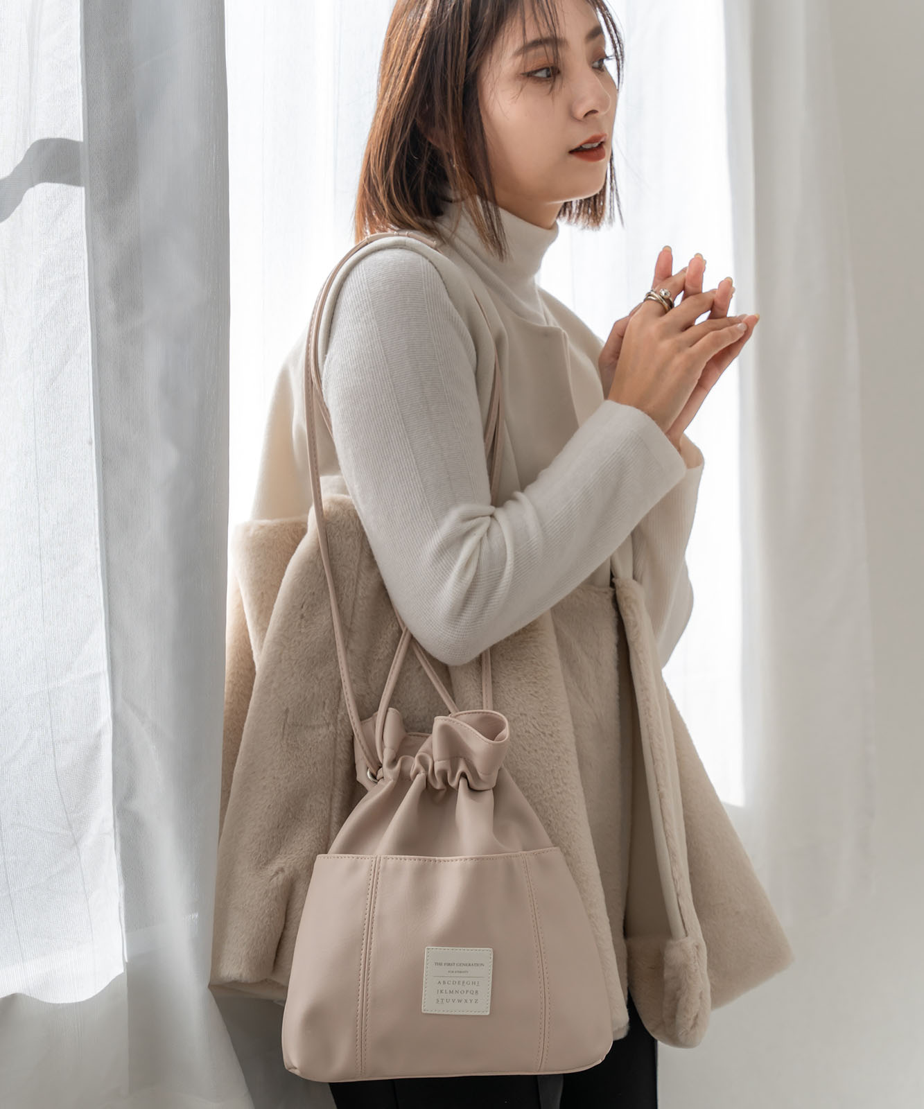 Rename カジュアルデザイン オリジナルタグ 巾着ショルダーバッグ