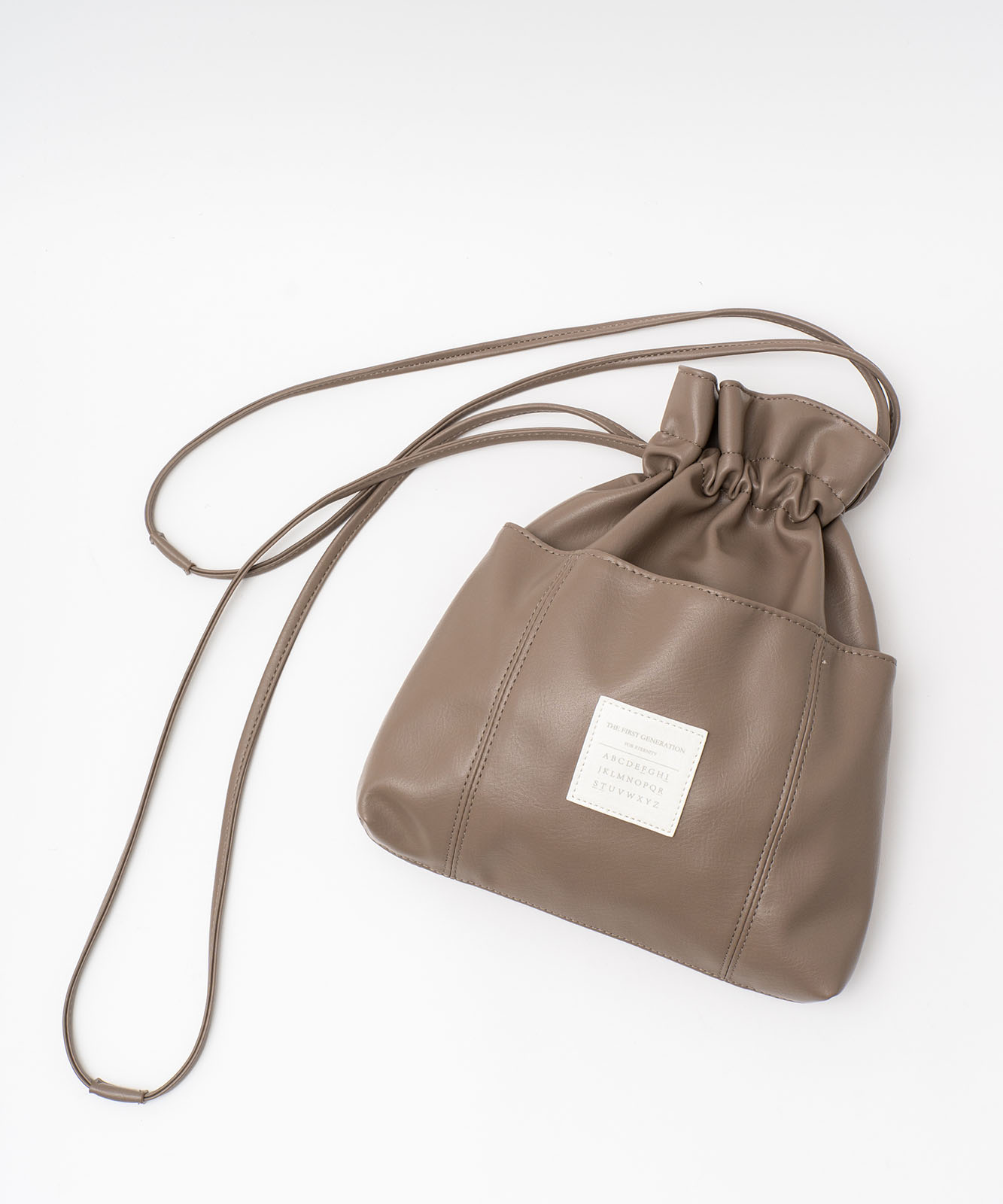 Rename カジュアルデザイン オリジナルタグ 巾着ショルダーバッグ