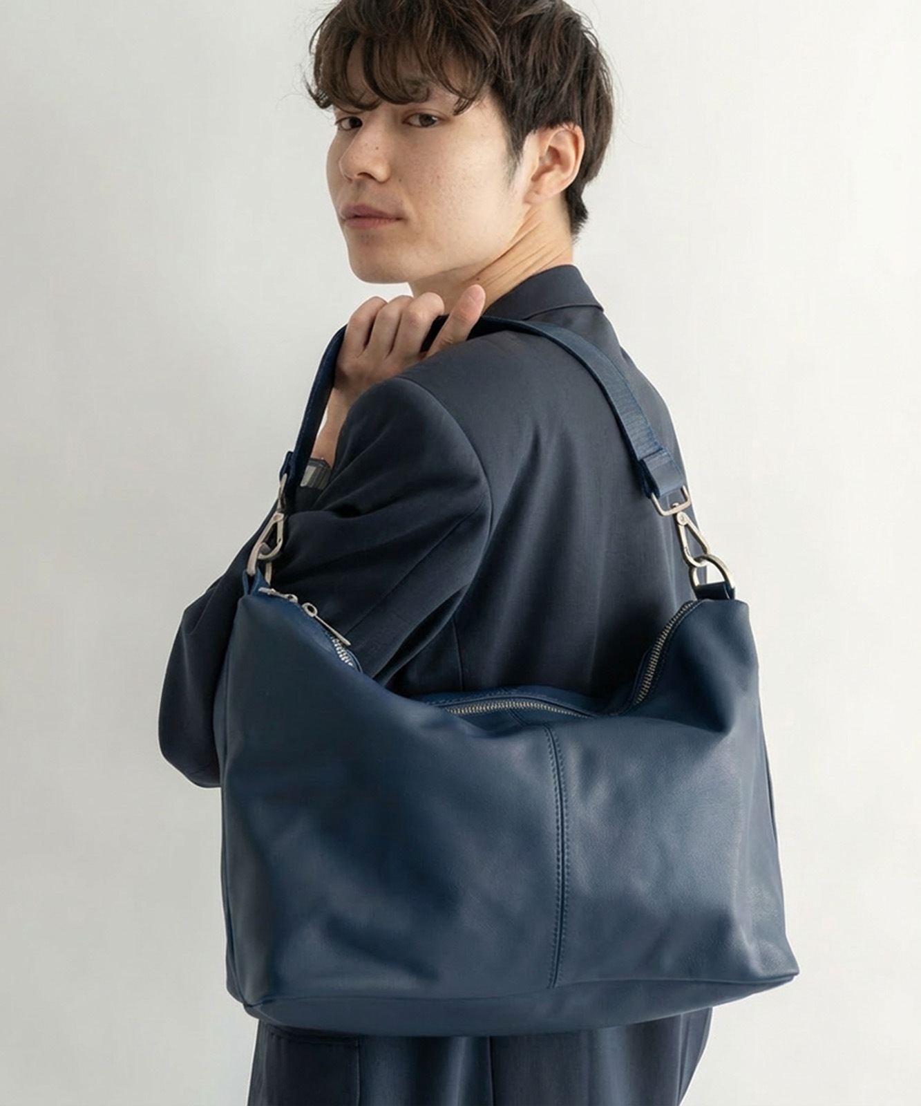 【 DEVICE 】 TransitGate G2 本革エディターズバッグ ショルダーバッグ 大容量 横長 牛革 レザー 2WAY 通勤 通学 高見え メンズ レディース ユニセックス TGS7013