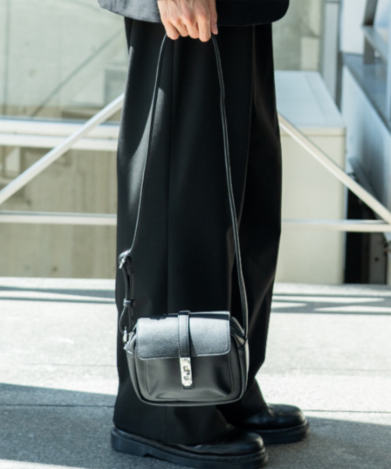 【 DEVICE 】 ヴィンテージデザイン ヴァティカルベルト ショルダーバッグ メンズ レディース ユニセックス おしゃれ ブランド 学生 カジュアル ストリート きれいめ 大人 通勤 DSG25040