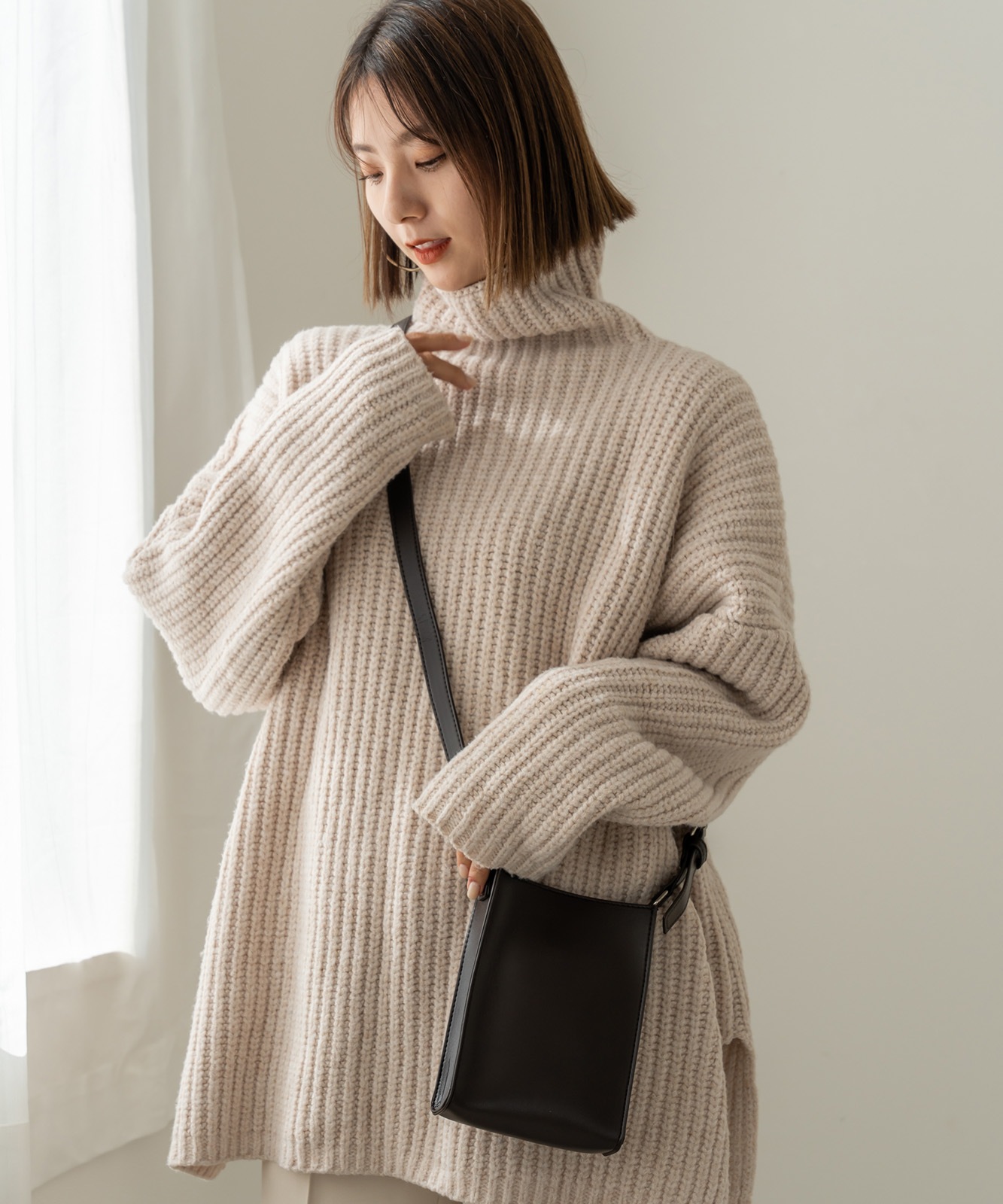 Rename スクエア ミニショルダーバッグ