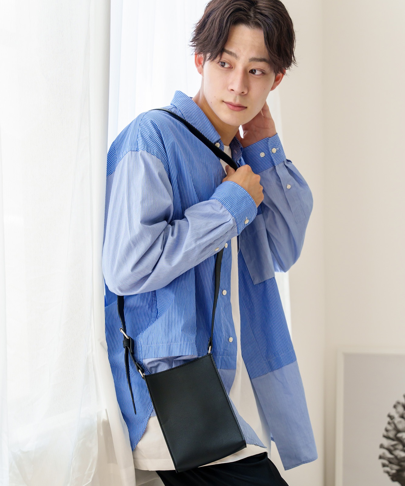 Rename スクエア ミニショルダーバッグ