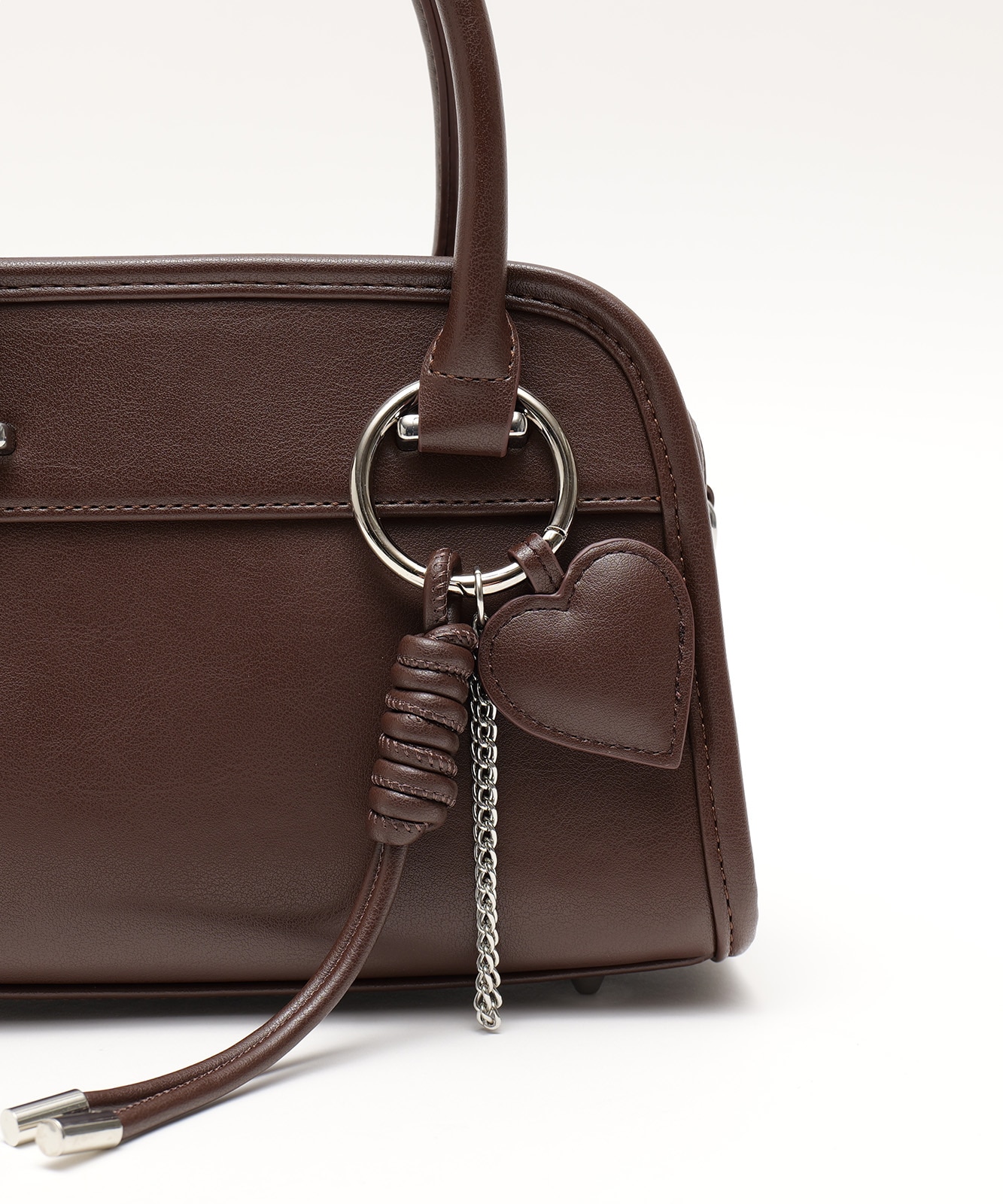 【 DEVICE GAL 】 Heart Tease 3連チャーム付き ヴィンテージライク 2way ラウンドミニボストンバッグ レディース おしゃれ ブランド 学生 カジュアル きれいめ 大人 女性 DTG25036