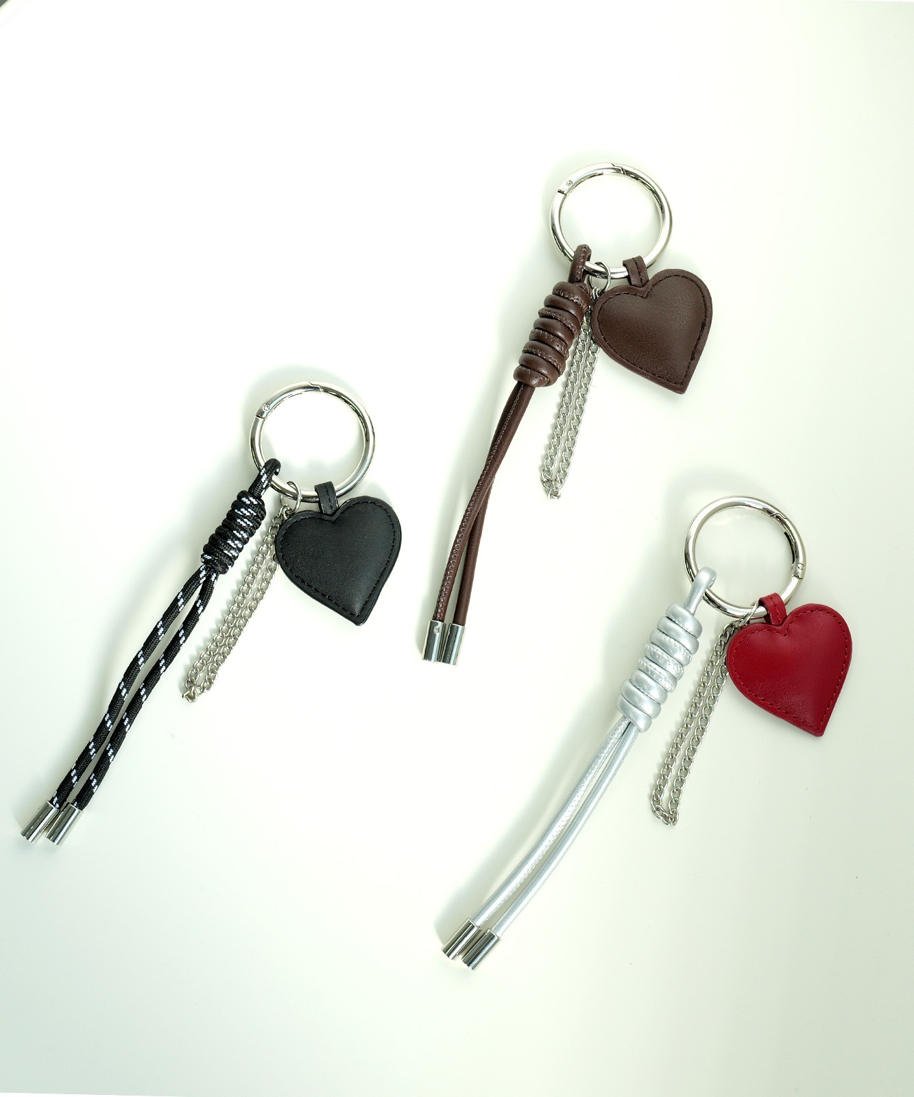 【 DEVICE GAL 】 Heart Tease 3連チャーム付き ヴィンテージライク 2way ラウンドミニボストンバッグ レディース おしゃれ ブランド 学生 カジュアル きれいめ 大人 女性 DTG25036