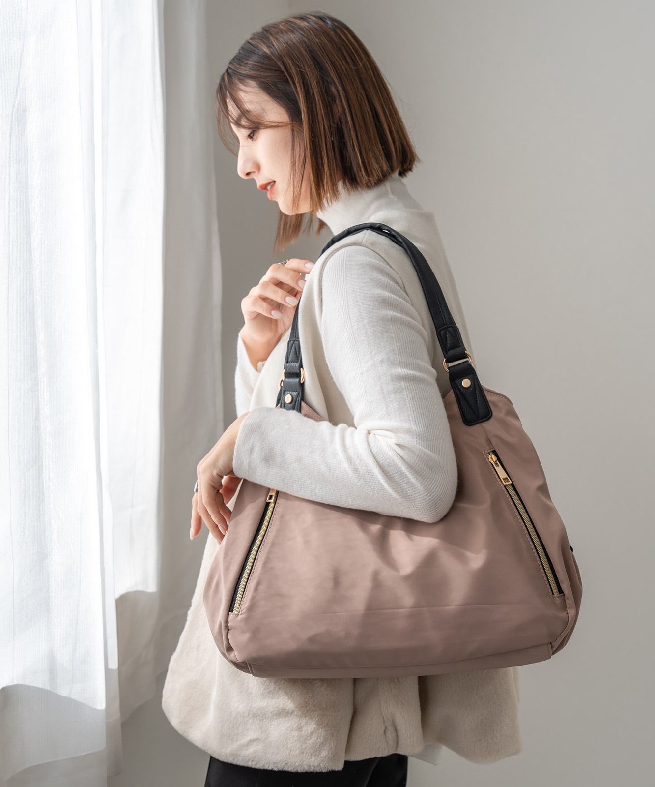 【 Rename 】 軽量ゴールドファスナーナイロントートバッグ レディース ユニセックス 上品 高級感 フォーマル RTN70043