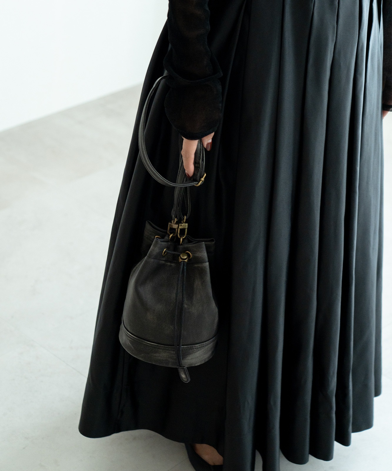 DEVICE ヴィンテージデザイン 巾着 ショルダーバッグ