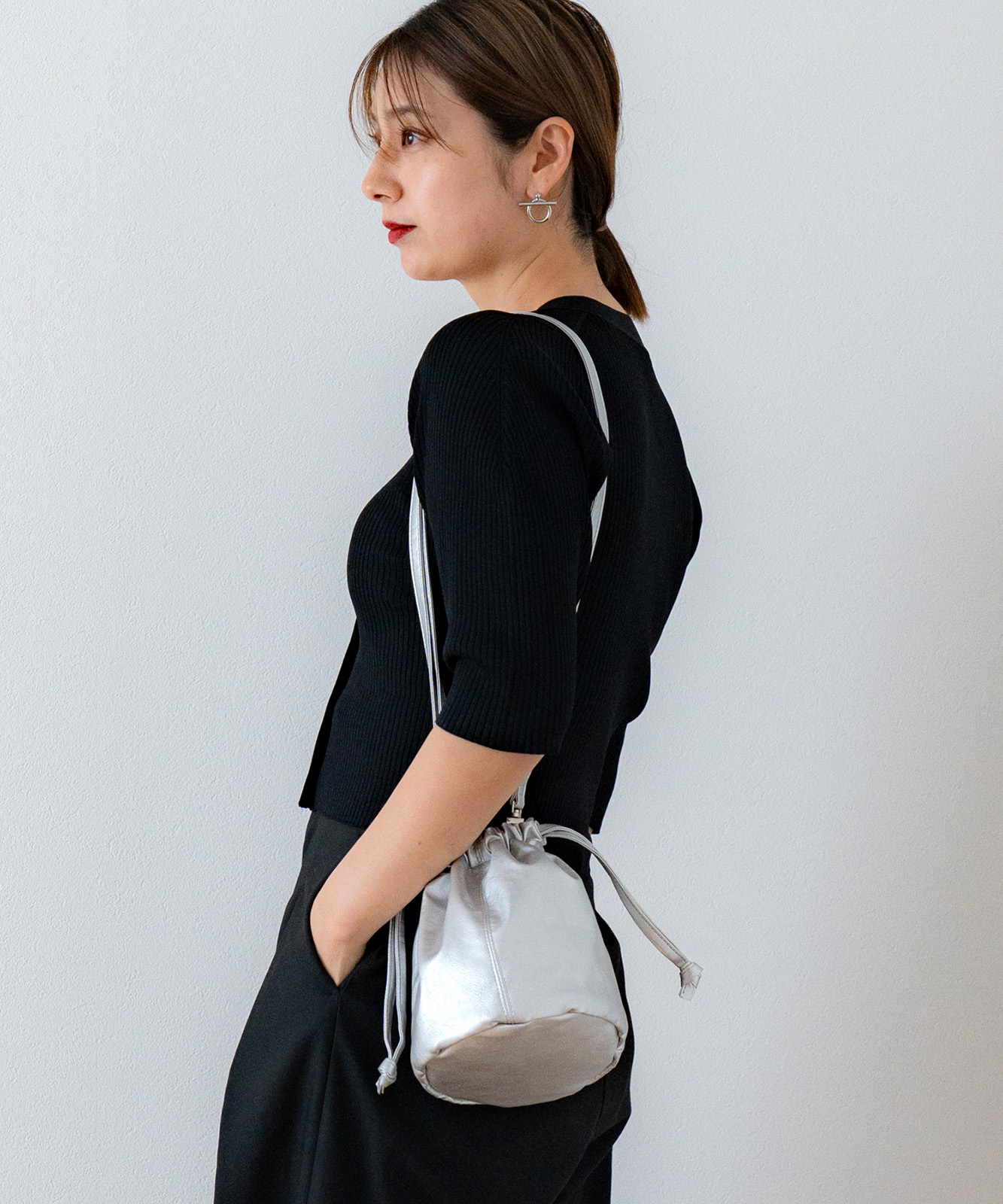 【 DEVICE × じーたーコラボ 】 Rename ソフトフェイクレザー 巾着ショルダーバッグ メンズ レディース RSG20133