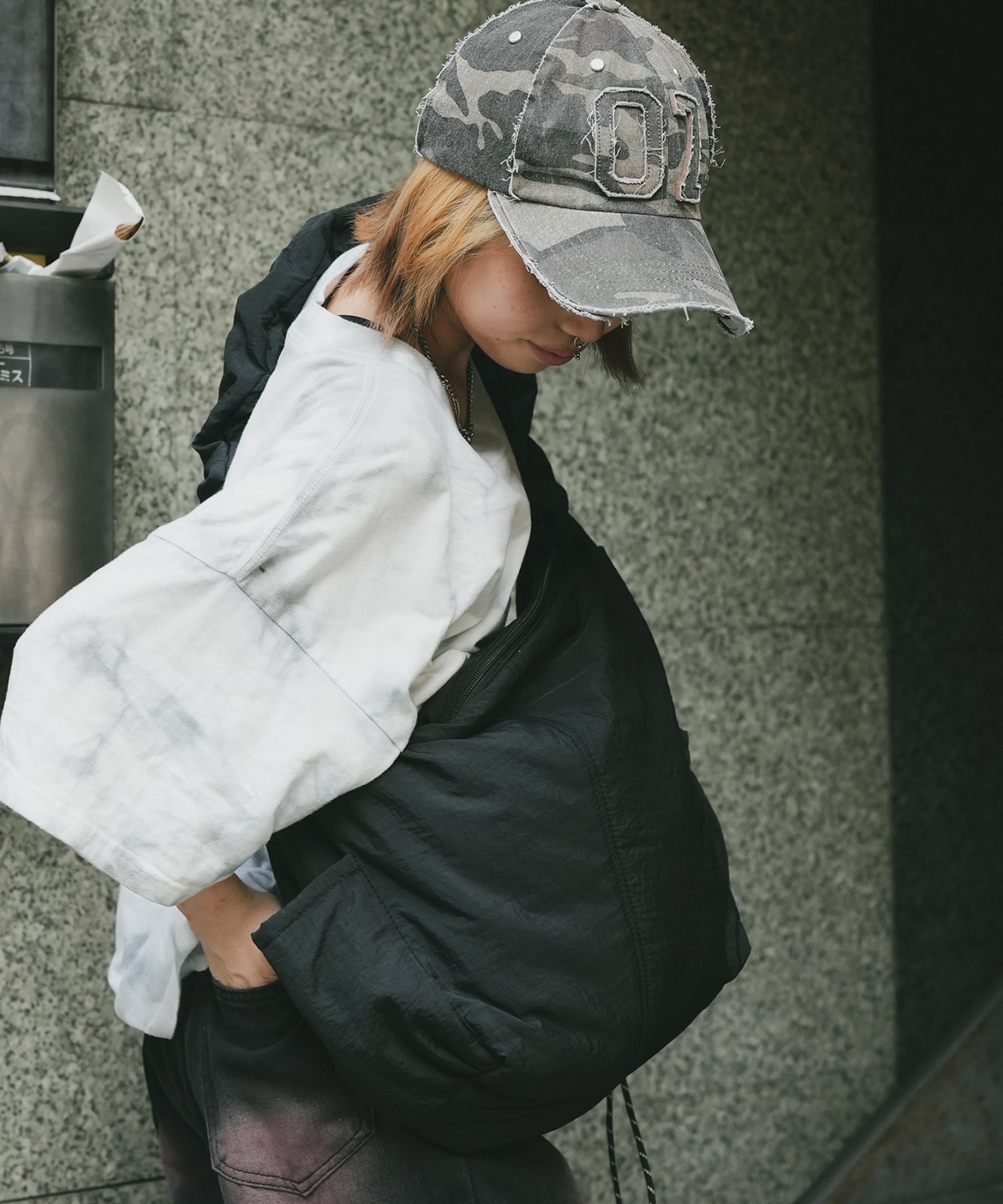 DEVICE+ 軽量  ギャザー ドローコード ショルダーバッグ メンズ レディース