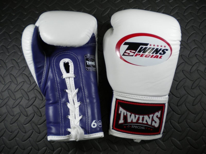 TWINS ツインズ グローブ　白　レガース　マジックテープ式 TWINS ツインズ グローブ 白 レガース マジックテープ式 TWINS