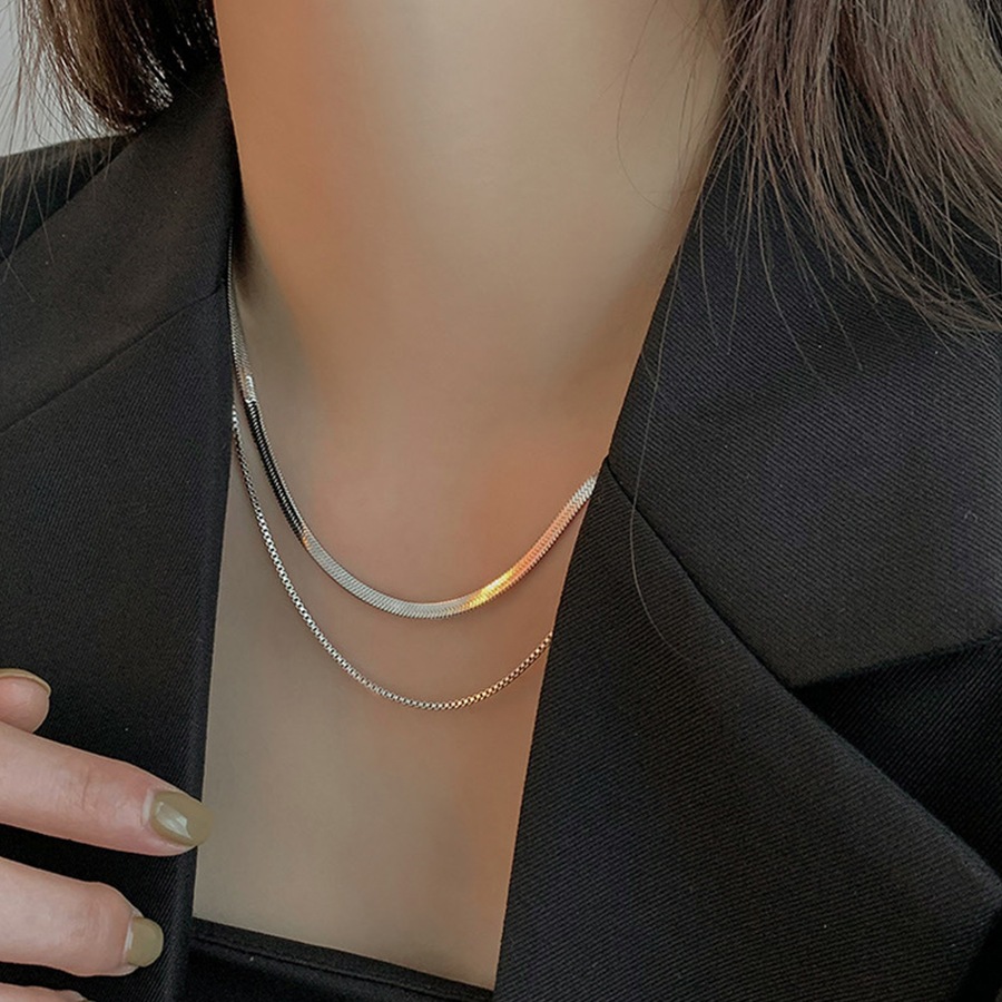 ���֥�쥤�䡼��������ͥå��쥹 nec-051