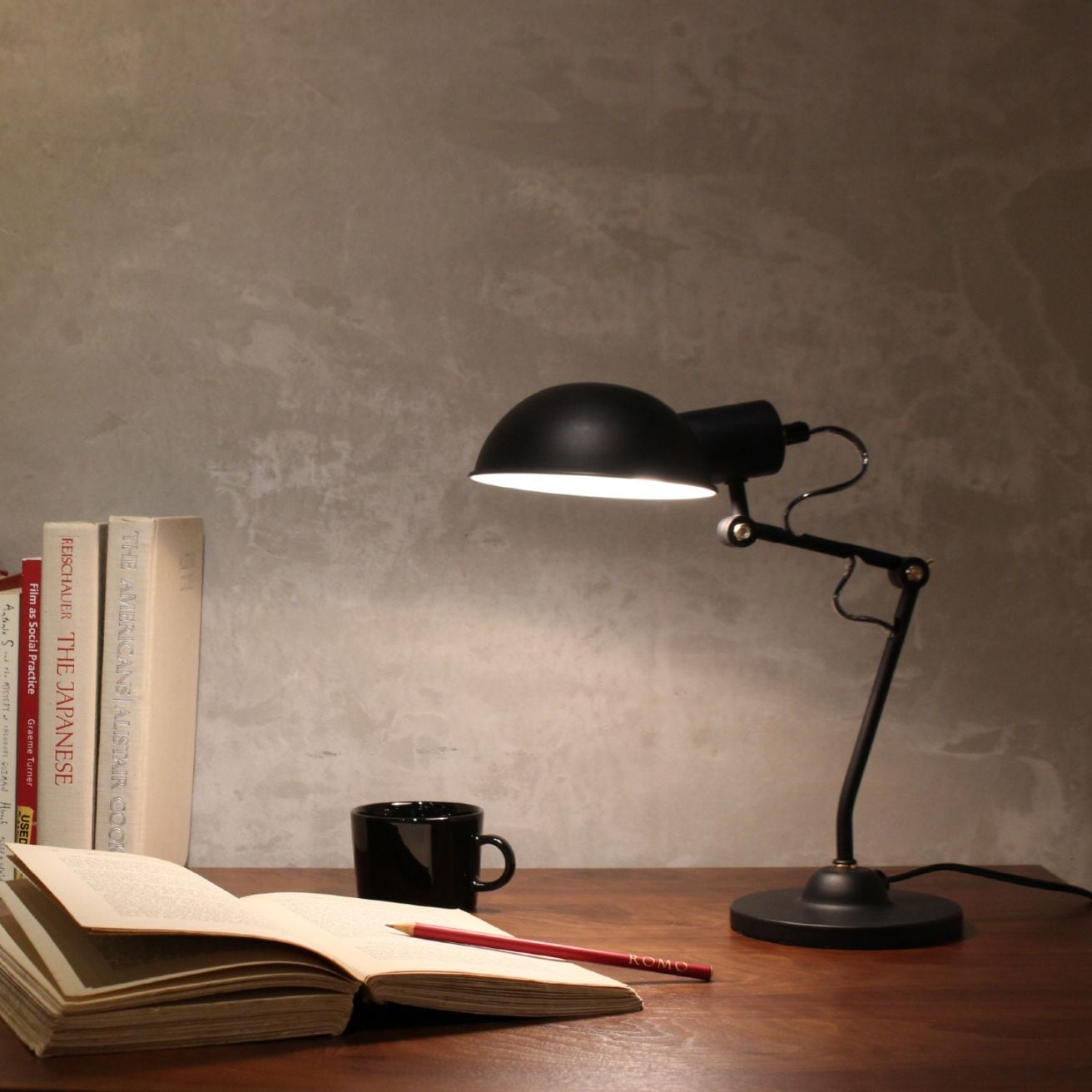 Ferreo フェレオ デスクランプ