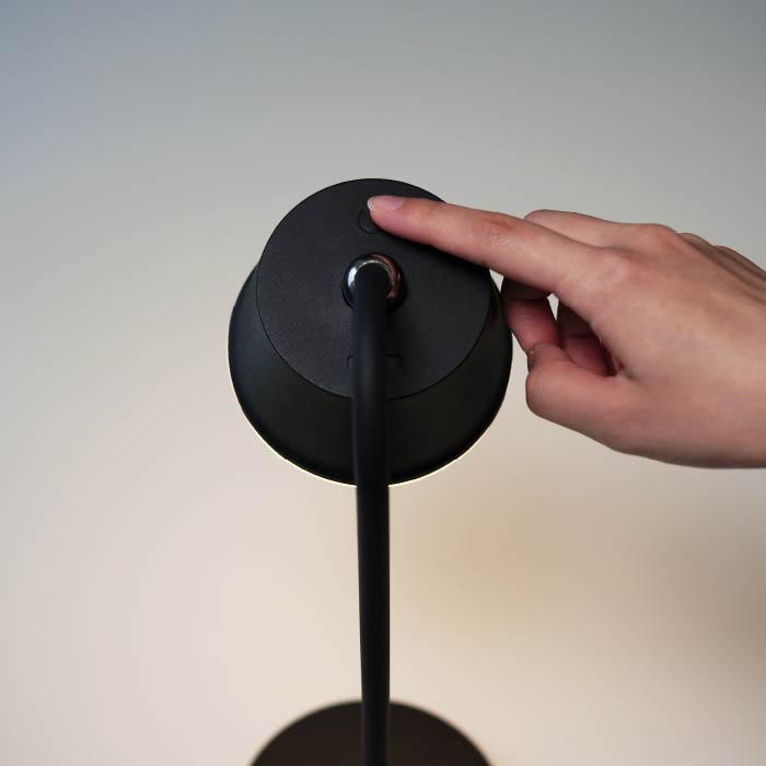 Magnecco マグネッコ ポータブルランプ