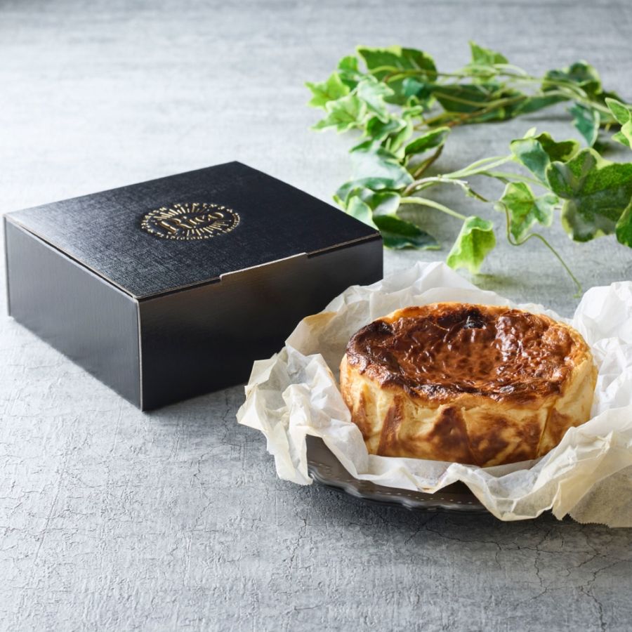 SPANISH DINING Rico「バスクチーズケーキ」