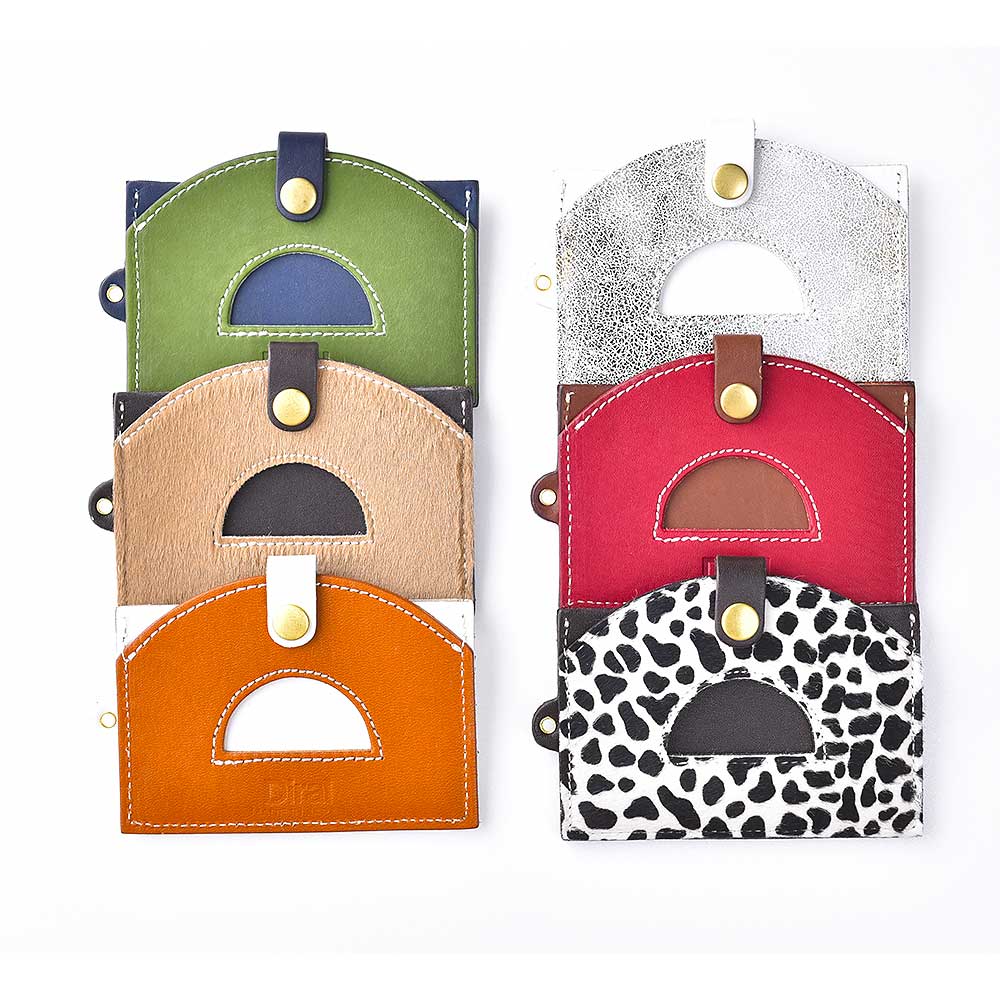 Moon ID Holder / レザー社員証ケース