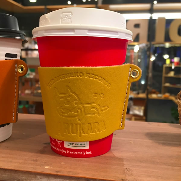 Diralxアルカラ コラボ「にゃんて素敵なコーヒースリーブ」Zepp会場限定発売