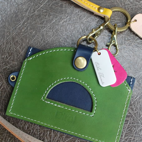 Moon ID Holder / レザー社員証ケース