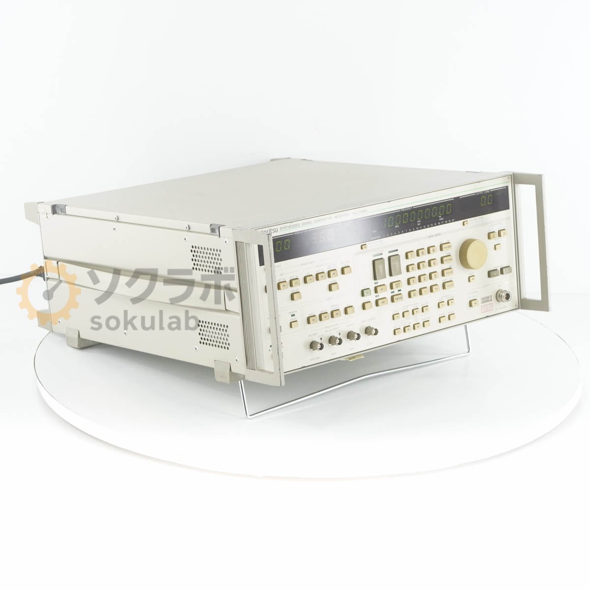 [DW]USED 8���ݾ� Anritsu MG3633A SYNTHESIZED SIGNAL GENERATOR ����ȯ���� �����ʥ른���ͥ졼���� OPT 02 0.01-2700MHz [08191-0066]