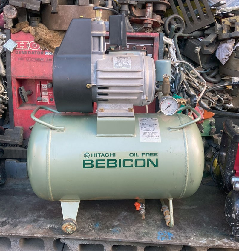 HITACHI ベビコンエアコンプレッサー 12L 100V 日立 エアコンプレッサー BEBICON. 12L - メルカリ