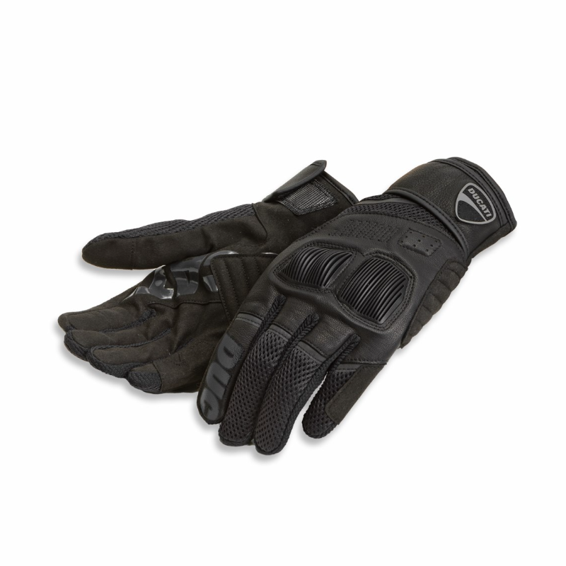 グローブ | Ducati Lifestyle Tokyo Apparel collection