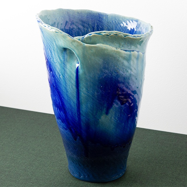 ブルーガラスひねり花器 【Lot 1】