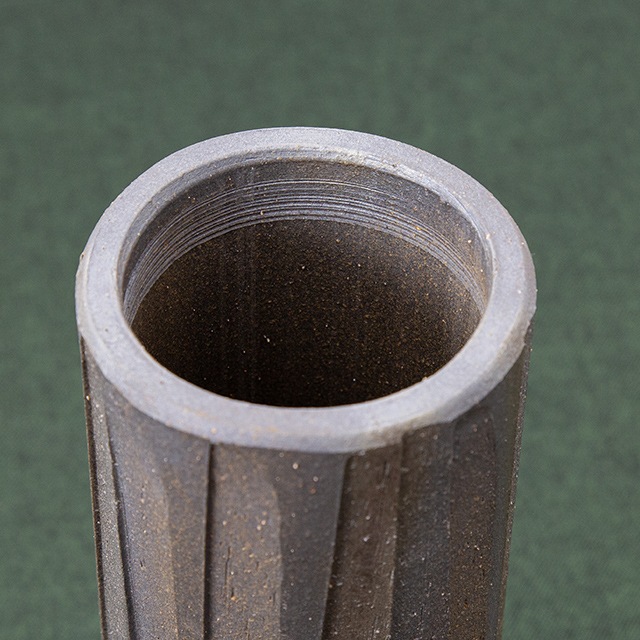 竹林黒いぶし花入 【Lot 1】