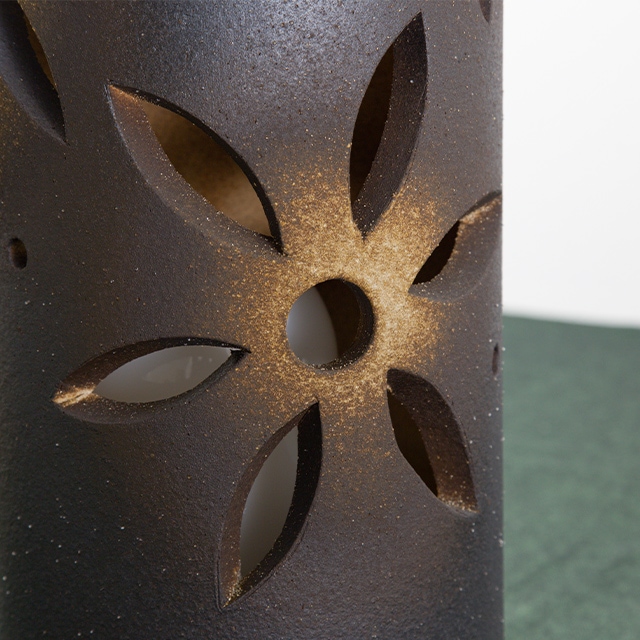 コゲ花彫丸庭円燈（屋外ライト付） 【Lot 1】