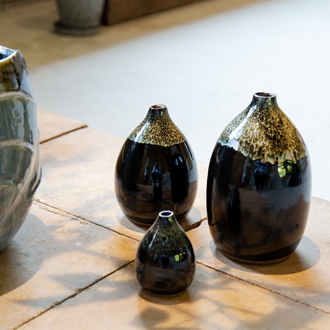 黒ヌカ花入(大) 【Lot 10】