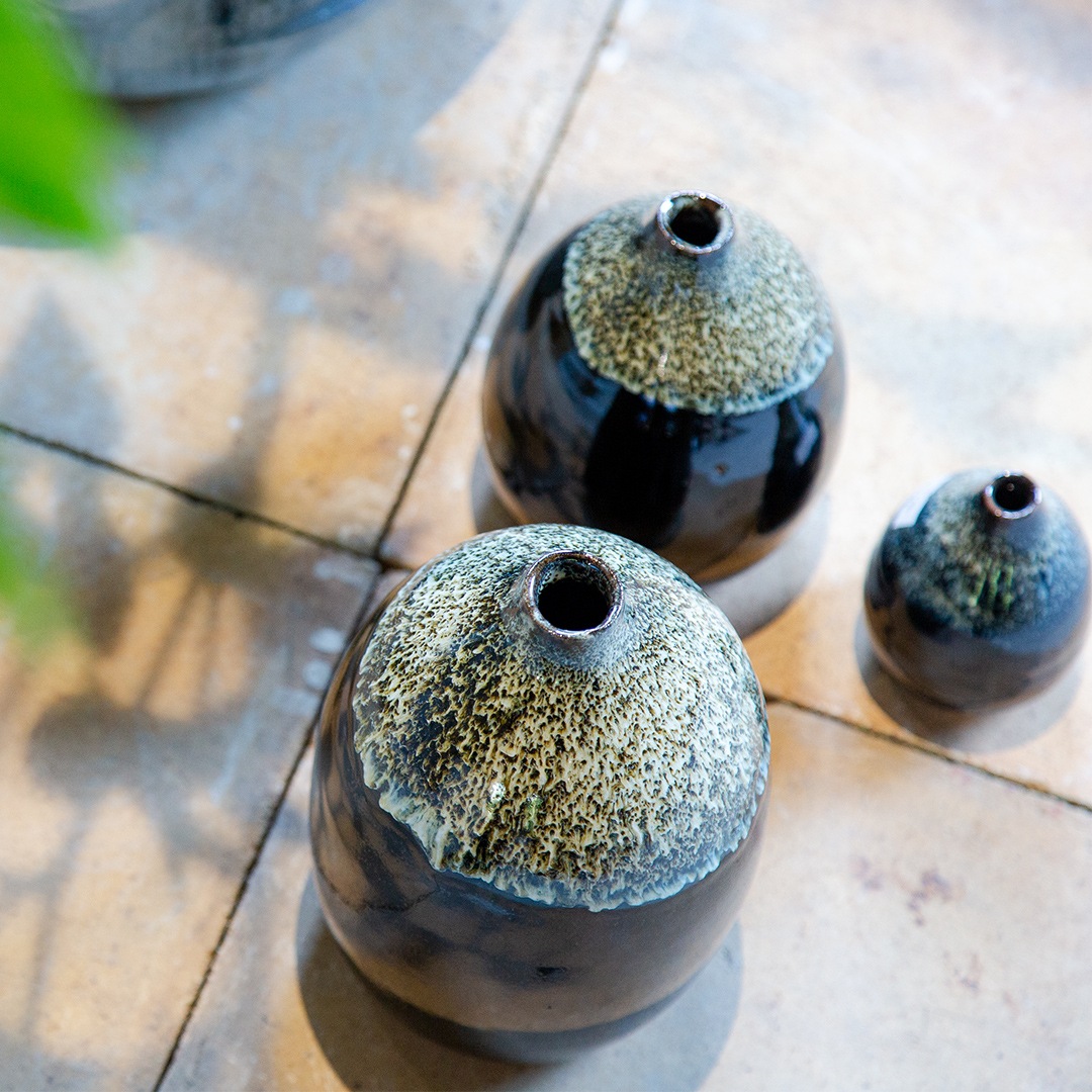 黒ヌカ花入(大) 【Lot 10】