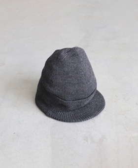 visvim SPORT(ヴィズヴィム スポーツ) “VS VISOR KNIT BEANIE