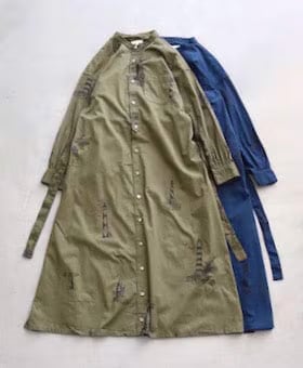 ��WOMEN'S��Engineered Garments (���󥸥˥����ɥ�������) ��Banded Collar Dress - LH Printed Sanded Twill��