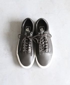 VANS() 