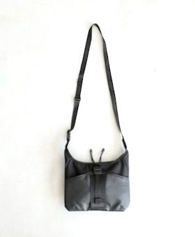 ��limited��White Mountaineering �� BRIEFING(�ۥ磻�ȥޥ���ƥ˥���� �� �֥꡼�ե���) 