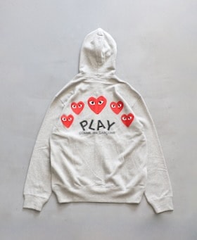 PLAY COMME des GARCONS(プレイ コム デ ギャルソン) 