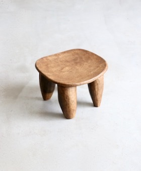 African Crafts (アフリカ工芸品) “セヌフォ族のスツール