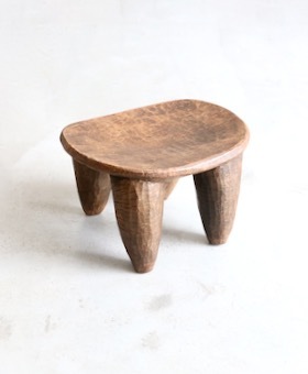 African Crafts (アフリカ工芸品) “セヌフォ族のスツール - LIGHT