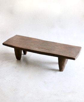 African Crafts (アフリカ工芸品) “セヌフォ族のテーブル - LIGHT