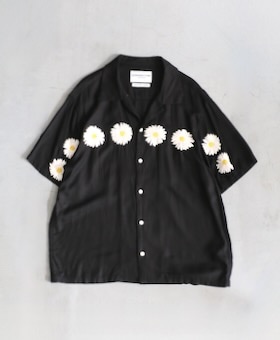 NOMARHYTHM TEXTILE (�Ρ��ޥꥺ��ƥ���������) ��Flower Embroidery Open Collar SS Shirt��