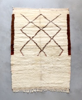 LIGHT YEARS(ライト イヤーズ)