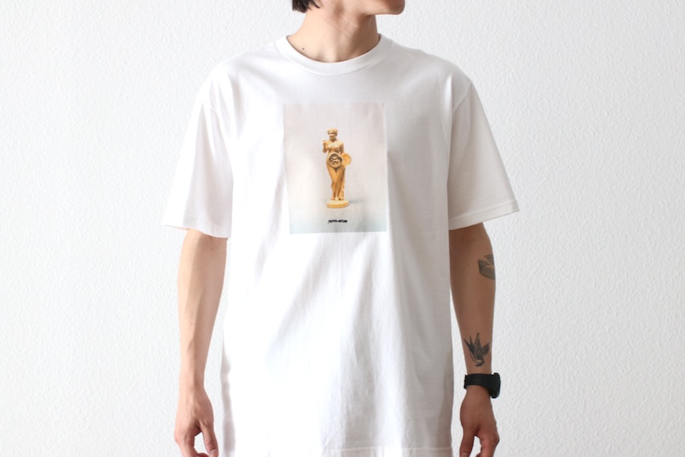 Fucking Awesome (ファッキン オーサム) 