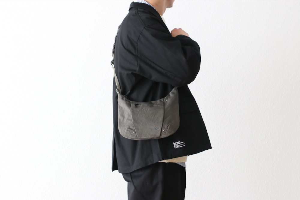 F/CE.( ���ե�������) "TEXTURED TWILL POUCH"