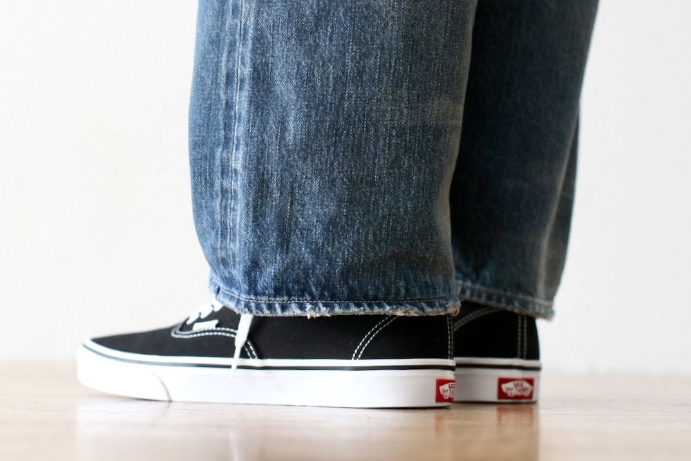 MADNESS (�ޥåɥͥ�) "MADNESS HARD AGING DENIM PANTS. WIDE COMFY (DAMAGED AND REPAIRED FINISH)"