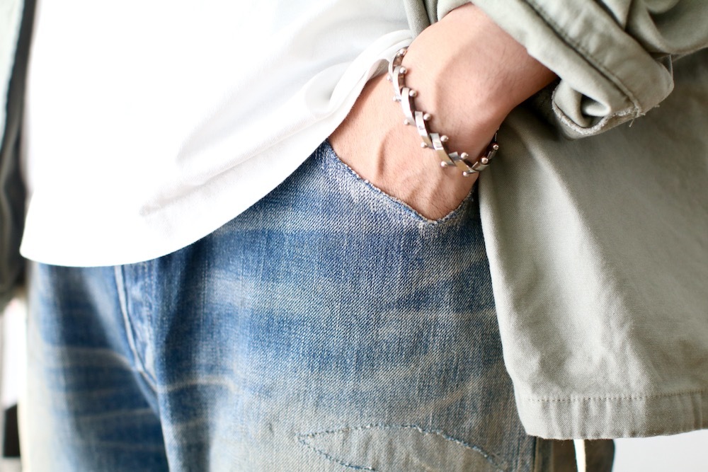 MADNESS (�ޥåɥͥ�) "MADNESS HARD AGING DENIM PANTS. WIDE COMFY (DAMAGED AND REPAIRED FINISH)"