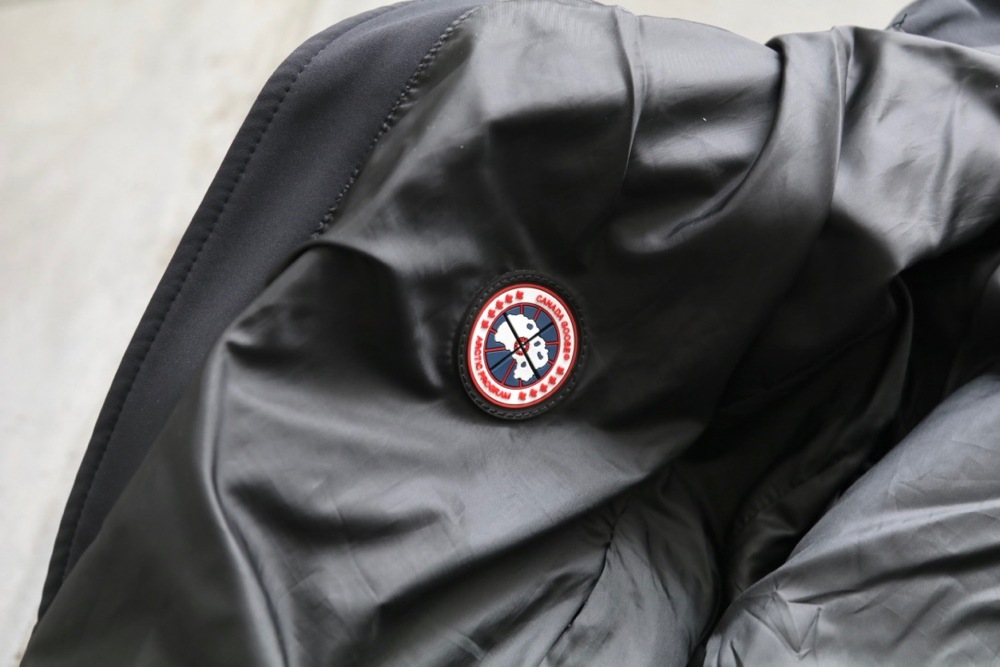 5% > 30%OFF] CANADA GOOSE (カナダグース) “PHOTOJOURNALIST
