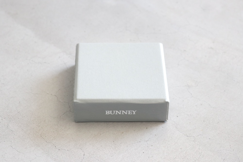 BUNNEY(Хˡ) "Gold-Dip Atomiser with leather cord"