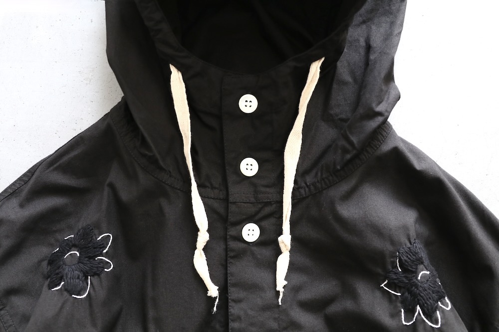 NOMARHYTHM TEXTILE (�Ρ��ޥꥺ��ƥ���������) ��Flower Embroidery Hooded Coat��