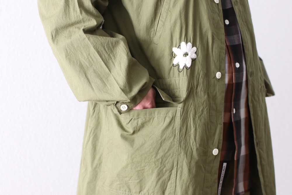 NOMARHYTHM TEXTILE (�Ρ��ޥꥺ��ƥ���������) ��Flower Embroidery Hooded Coat��